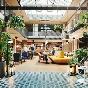 Gilbert Otel