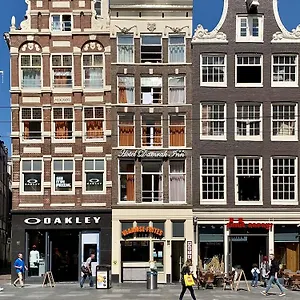 Damrak 2* Amsterdam