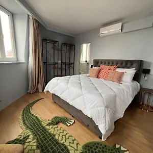 La Piece Bélgica