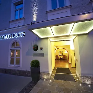 Am Mirabellplatz 4* Salzburg